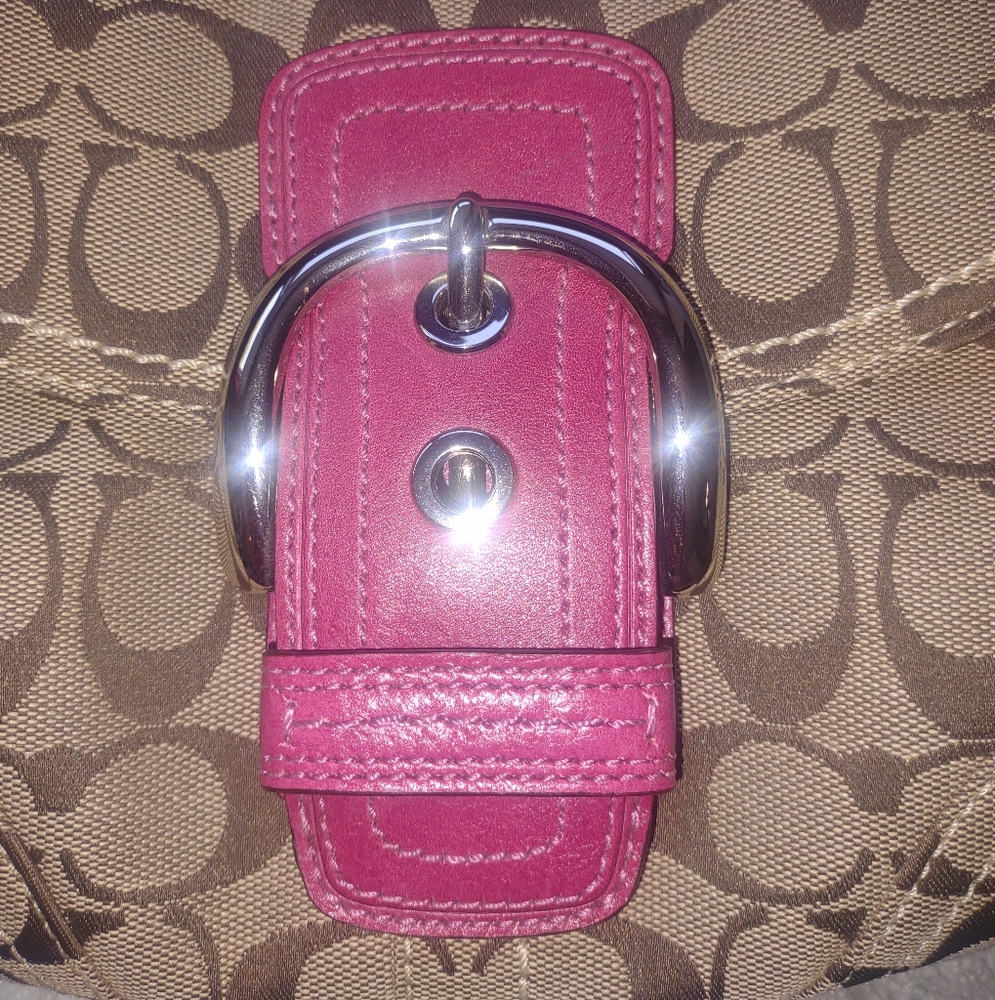 Stylish Tan and Pink Women's Coach Bag - Picture 10 of 16
